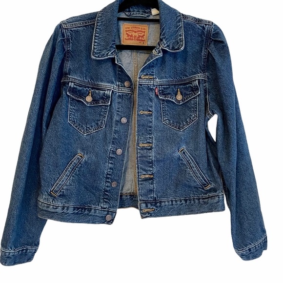 Levi’s Denim Jean Jacket Size Medium